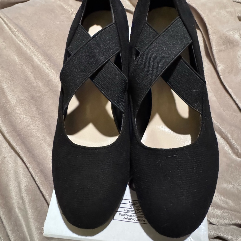 Classic Black Short Heels with Sleek Design